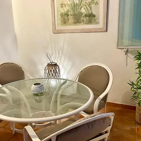 Apartment Playa Rocio Calm Beachfront Apartment- 2Bdr Marbella