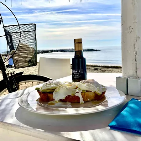 Apartment Playa Rocio Calm Beachfront Apartment- 2Bdr