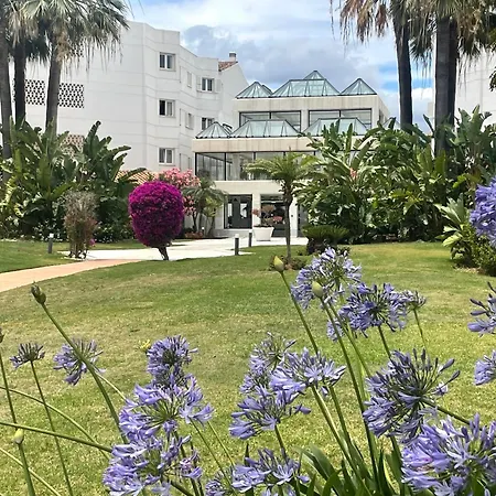 Playa Rocio Calm Beachfront Apartment- 2Bdr Marbella